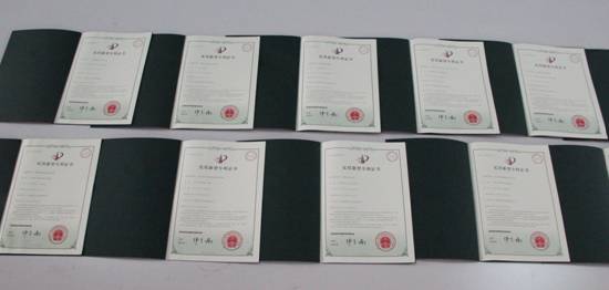 紫電公司堅持技術(shù)創(chuàng)新 今年喜獲12項國家專利 紫電公司堅持技術(shù)創(chuàng)新 今年喜獲12項國家專利